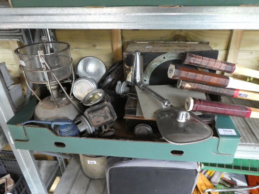 A tray of mixed metalware to include car lamps and mirrors, and 4 vintage tennis rackets - Image 2 of 3