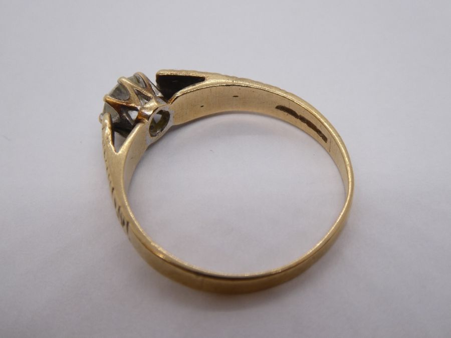 9ct yellow gold solitaire ring with large clear stone (not diamond), size R, 2.6g approx, marked 375 - Image 5 of 6