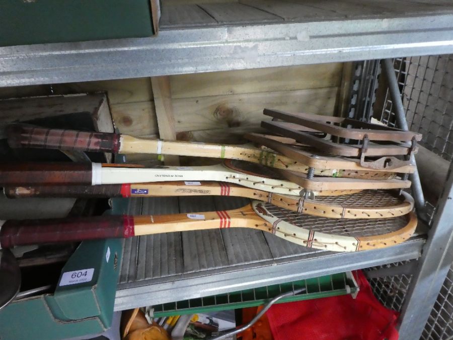 A tray of mixed metalware to include car lamps and mirrors, and 4 vintage tennis rackets - Image 3 of 3