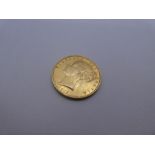 22ct yellow gold full sovereign dated 1862 young Victoria and shield back
