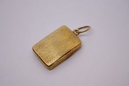Antique 9ct yellow gold snuff box, with internal engraved floral panel and the exterior surface with
