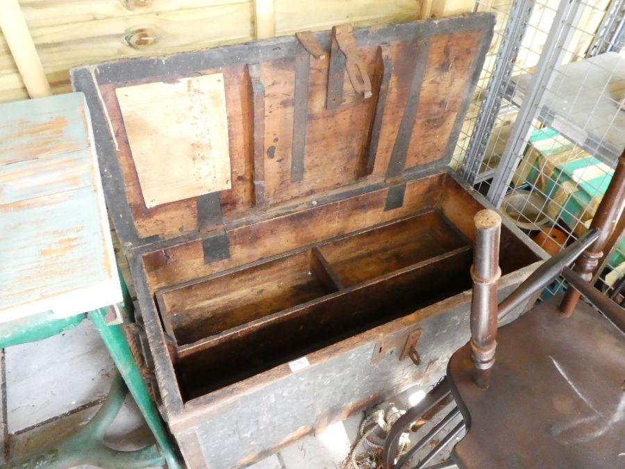 An old pine tool chest with removable tray - Image 2 of 3