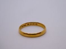 22ct yellow gold wedding band, size N/O, 2.8g approx, marked 22, Birmingham