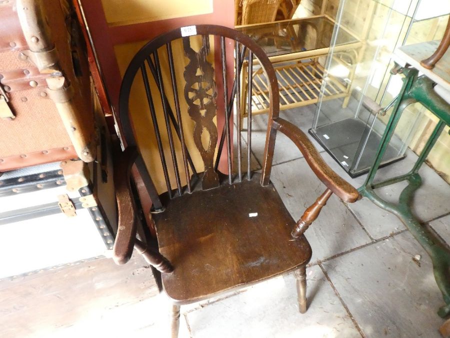 A set of six modern Windsor wheelback kitchen chairs - Image 2 of 2