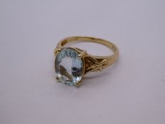 Modern 9ct yellow gold dress ring set with large aquamarine, 11.7mm x 9.6mm, fracture to stone, ston