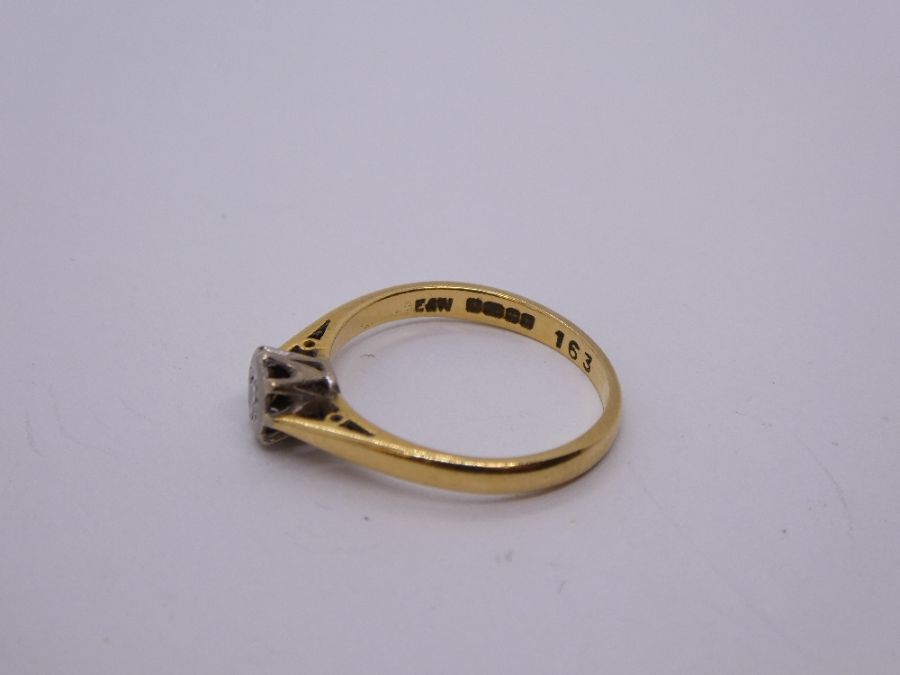 18ct yellow gold solitaire illusion set diamond ring, Cathedral mount, Size M, marked 18, 2.6g appro - Image 2 of 2