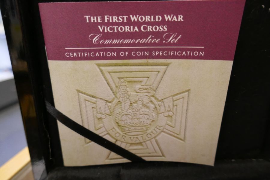 A First World War Victoria Cross commemorative set comprising gold sovereign, silver coin and replic - Image 5 of 5