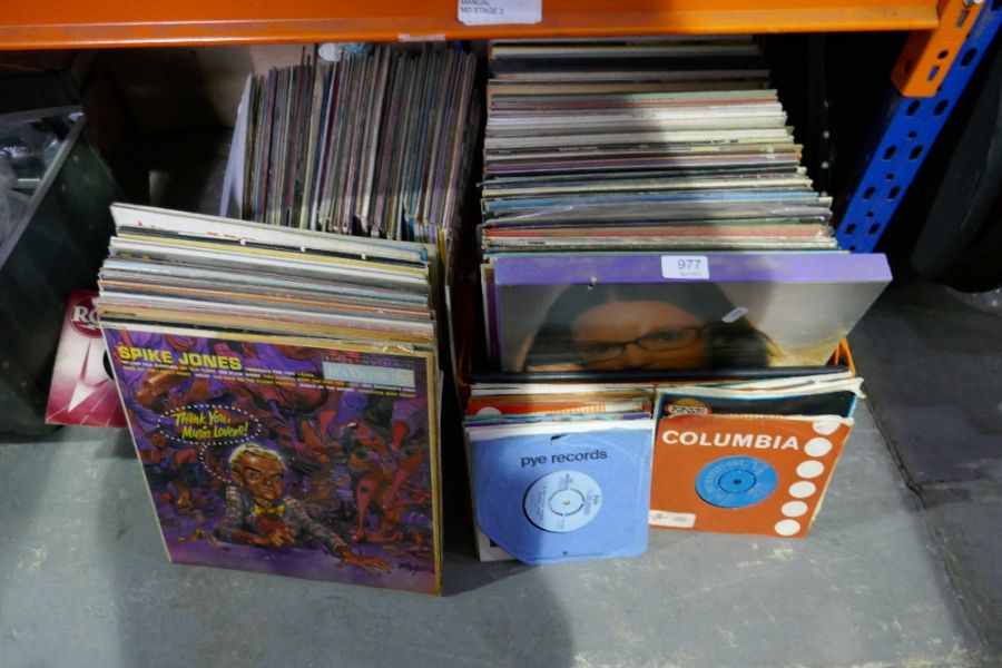 A quantity of mixed vinyl LP records, including Barbara Streisand and some 80's bands