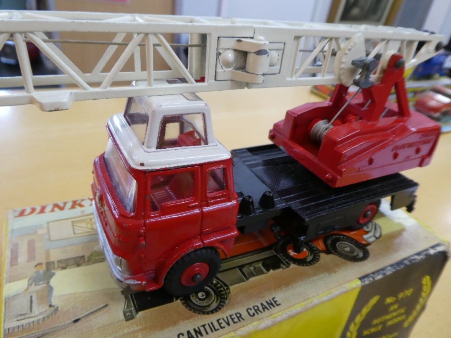 Dinky 970 Jones Fleetmaster CantiLever Crane and Dinky 404 Fork lift in good condition, boxed - Image 2 of 4