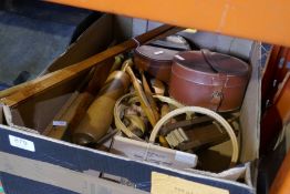 A tray of Treen, a child's sewing machine and sundry