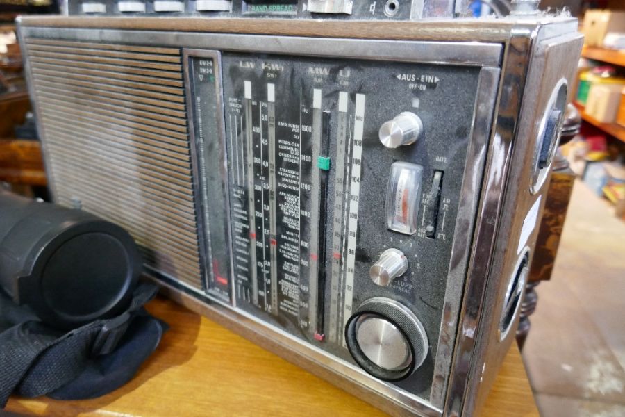 An old Grundig transistor radio, binoculars and a monocular - Image 3 of 6