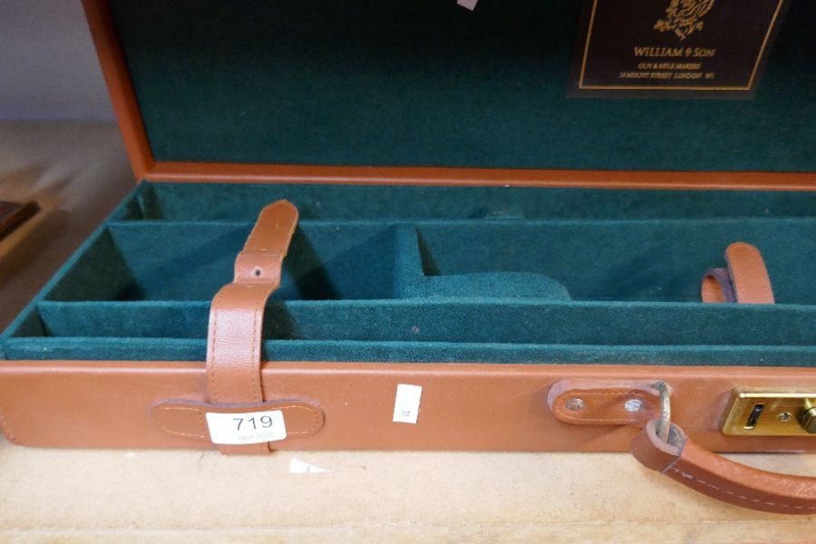 A modern leather gun case by William and Son, London - Image 4 of 4
