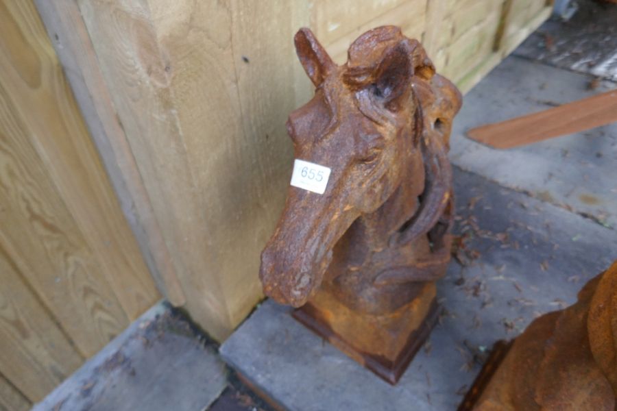 Rusty horse head - Image 3 of 8