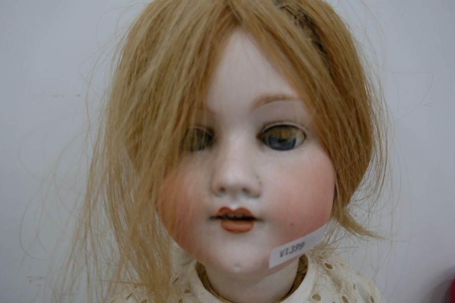 A bisque head doll by Armand Marseille model 390 - Image 5 of 5