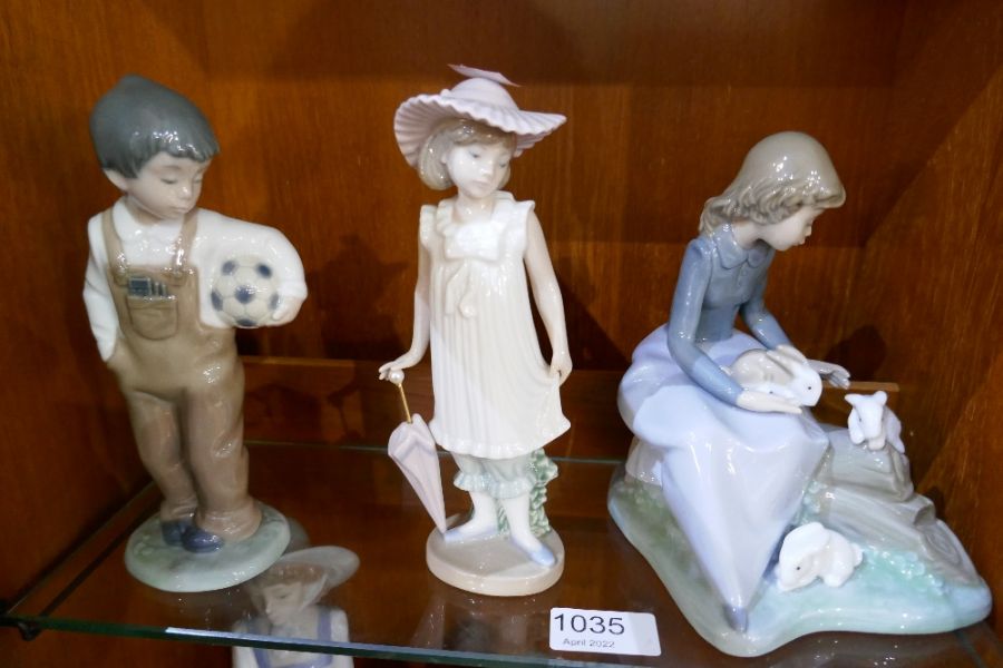 A quantity of Nao figurines - Image 2 of 5