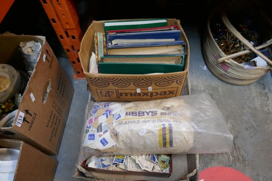 Box of stamp albums, loose stamps and cards - Image 2 of 3