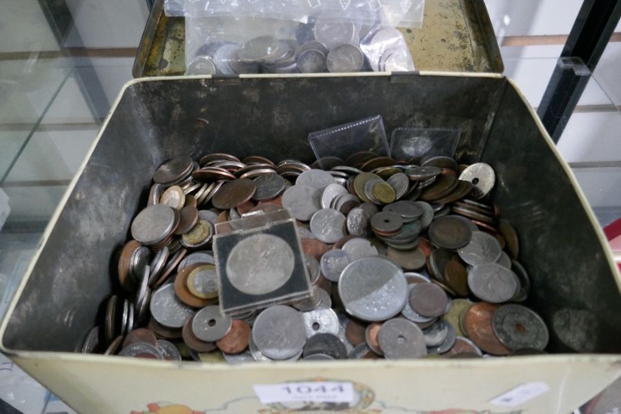 A tin of mixed coinage - Image 2 of 3