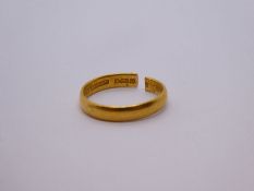 22ct yellow gold wedding band, AF, cut, marked 22, 2.5g approx