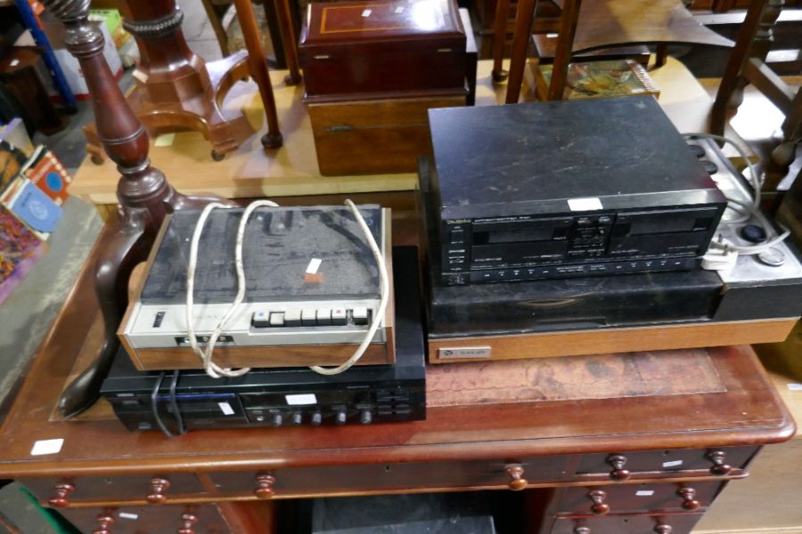 A quantity of Audio equipment, some vintage - Image 3 of 3