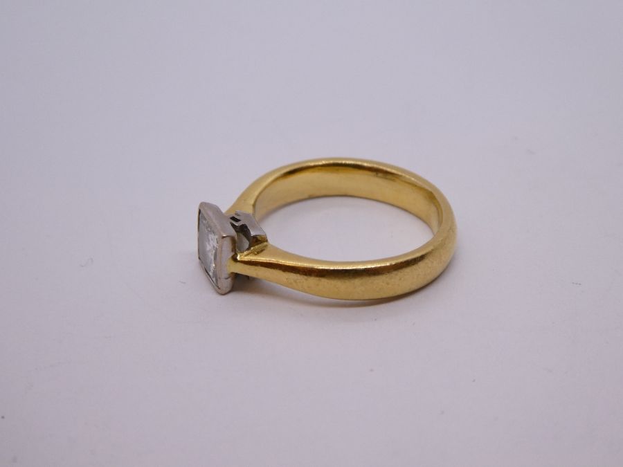 18ct yellow gold Princess cut solitaire diamond ring, approx 0.95 carat, marked 750, 4.9g approx - Image 2 of 6