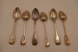 A set of six Georgian Irish silver teaspoons, Hallmarked Dublin 1827, James Brady. 3.5ozt approx