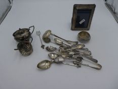 A silver lot comprising of a Carr's of Sheffield 2001 photoframe 12cm x 9cm approx, an Exeter 1877 J