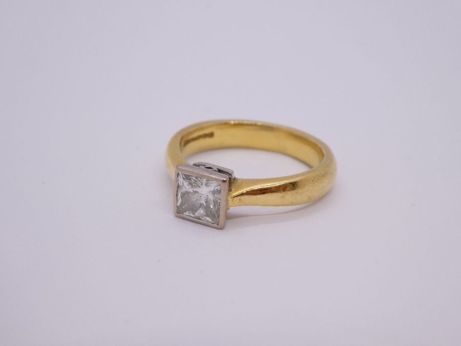 18ct yellow gold Princess cut solitaire diamond ring, approx 0.95 carat, marked 750, 4.9g approx - Image 5 of 6