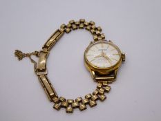 Vintage ladies Seiko wristwatch on 9ct yellow gold strap, marked 375, 15.9g gross approx