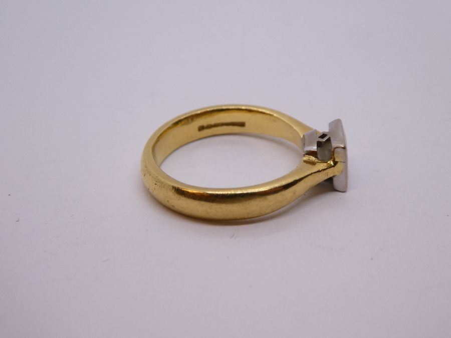 18ct yellow gold Princess cut solitaire diamond ring, approx 0.95 carat, marked 750, 4.9g approx - Image 3 of 6