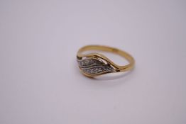 18ct yellow gold ring with oval panel inset diamonds, size O, approx 2.4g, marked 18ct