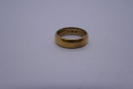 Yellow gold wedding band, size K, marked, 5g approx