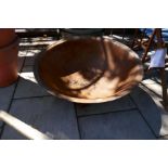 Large cast fire pit (680cms)