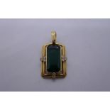 Portuguese 19K yellow gold pendant set with an emerald cut tourmaline with diamond clusters, Portugu