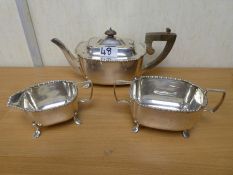 Silver three piece tea set comprising teapot, cream jug and sugar bowl, approx 33ozt, hallmarked Lon