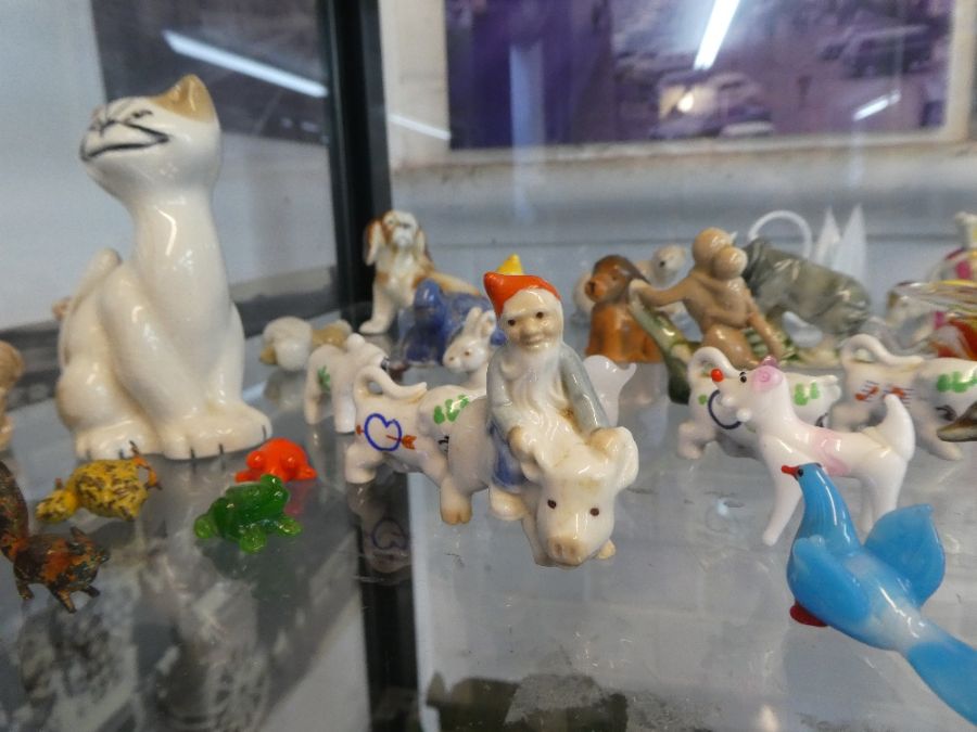 A small collection of glass animals, china examples and similar - Image 3 of 3