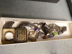 Tray of silver costume jewellery including Siamese silver, locket containing miniature Quran, bracel