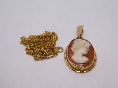 9ct yellow gold Cameo pendant hung on an 18ct yellow gold neckchain, 1.2g approx