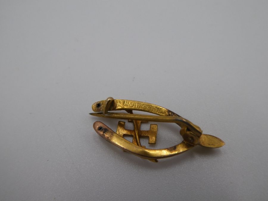 Three 9ct yellow gold brooches two of wishbone design, all marked 9 carat, 3g - Image 4 of 8