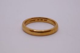 22ct yellow gold wedding band marked 22, WWID, William Wilkinson Ltd., approx 5.5g
