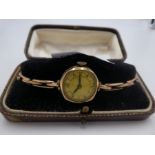 9ct Yellow gold wristwatch with 15 jewel movement, Buren Eldis, case marked 375, expanding 9ct yello