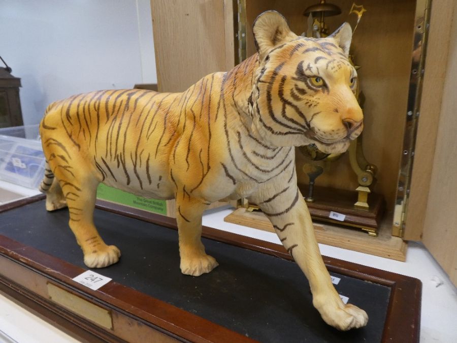 A Franklin Mint Tiger model (On The Prowl) with stand, tiger length 54cm - Image 2 of 4