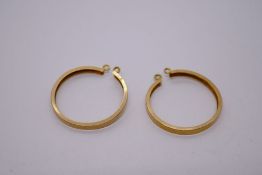 Pair of 9ct yellow gold sovereign mounts both marked 375, WJP. 2.2g