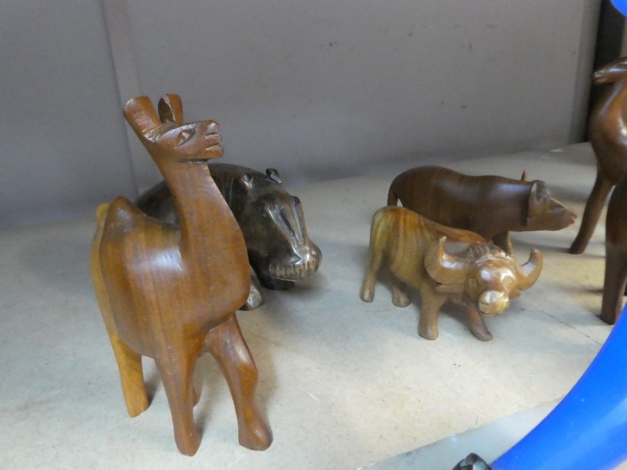 An old blue glass cornucopia on alabaster base and a selection of vintage teak animals - Image 4 of 5