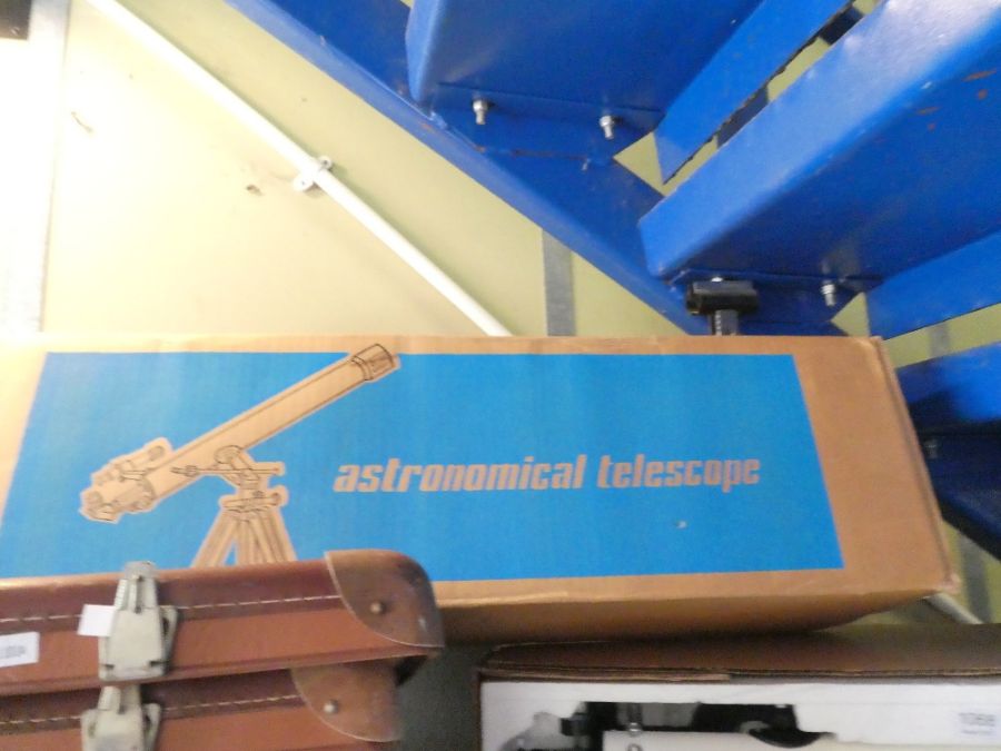 An Astronomical telescope in original box - Image 2 of 2