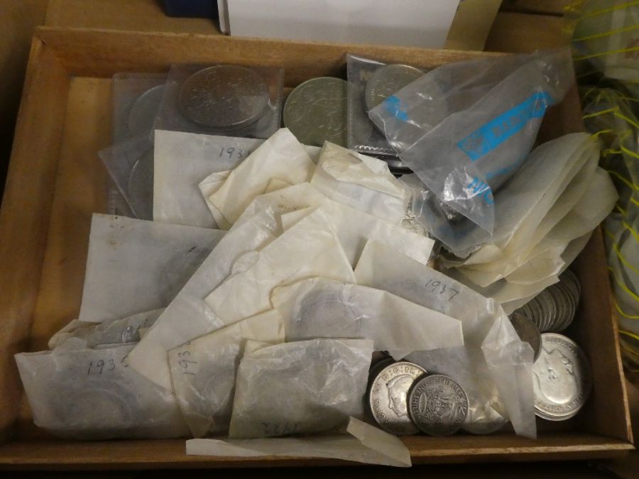 Mixed coinage mainly 20th Century, GB and Worldwide with sundry notes - Image 2 of 2