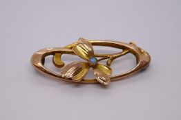 Antique 9ct yellow gold oval brooch, AF, no pin, with flower detail and single opal, marked 9ct, app