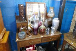 An Edwardian mahogany dressing table having lower shelf