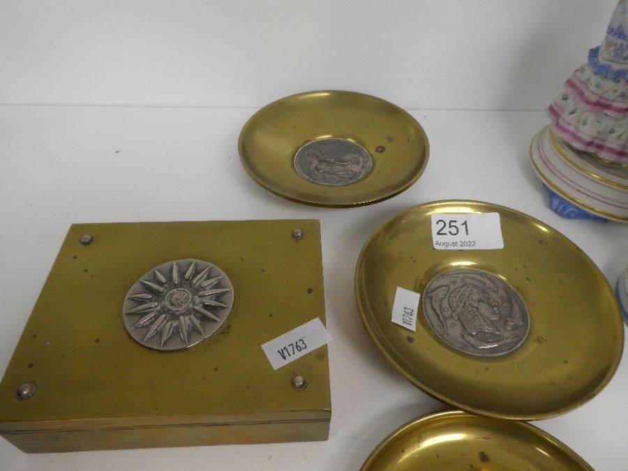 A small silver inkwell, 3 brass dishes having silver inset plaques, stamped 900 and sundry - Image 2 of 3