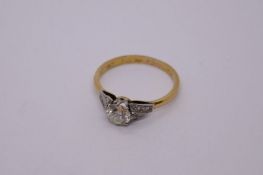 Antique 18ct and platinum solitaire diamond ring with diamond chips set to shoulder, approx 0.5 cara