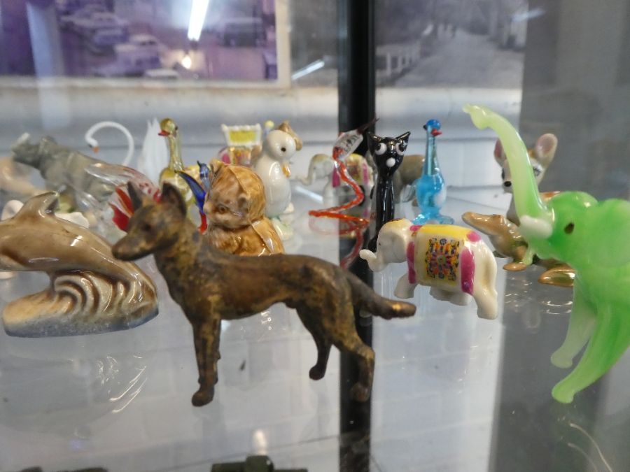 A small collection of glass animals, china examples and similar - Image 2 of 3